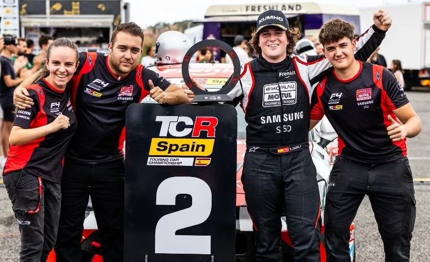 Nuevo doble podio para Erik Zabala en el TCR Spain